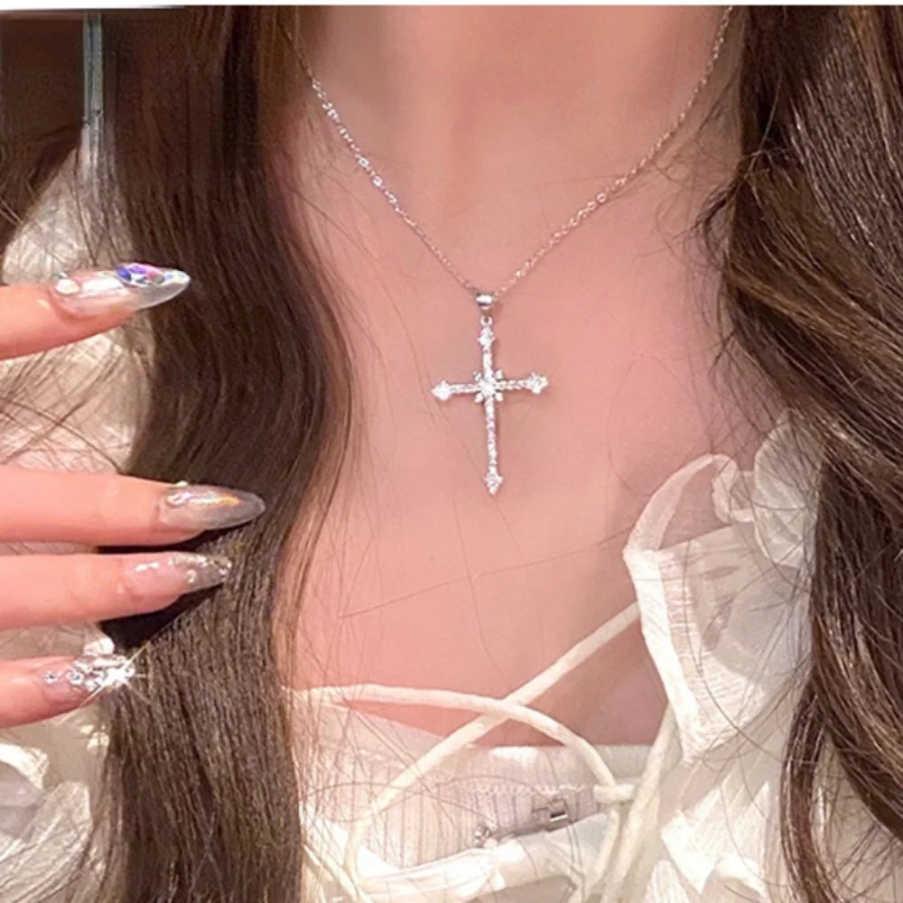 Exquisite Fashion Sparkling Crystal Zircon Cross Pendant Necklace